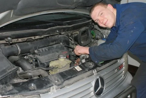 Nasz mechanik przy pracy